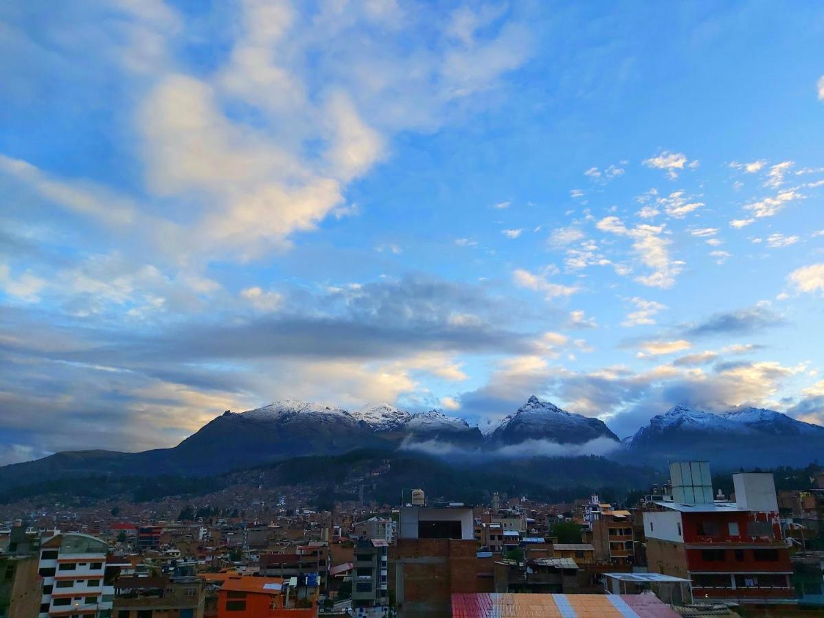 Lhotse Hostel B&B Уарас Екстер'єр фото
