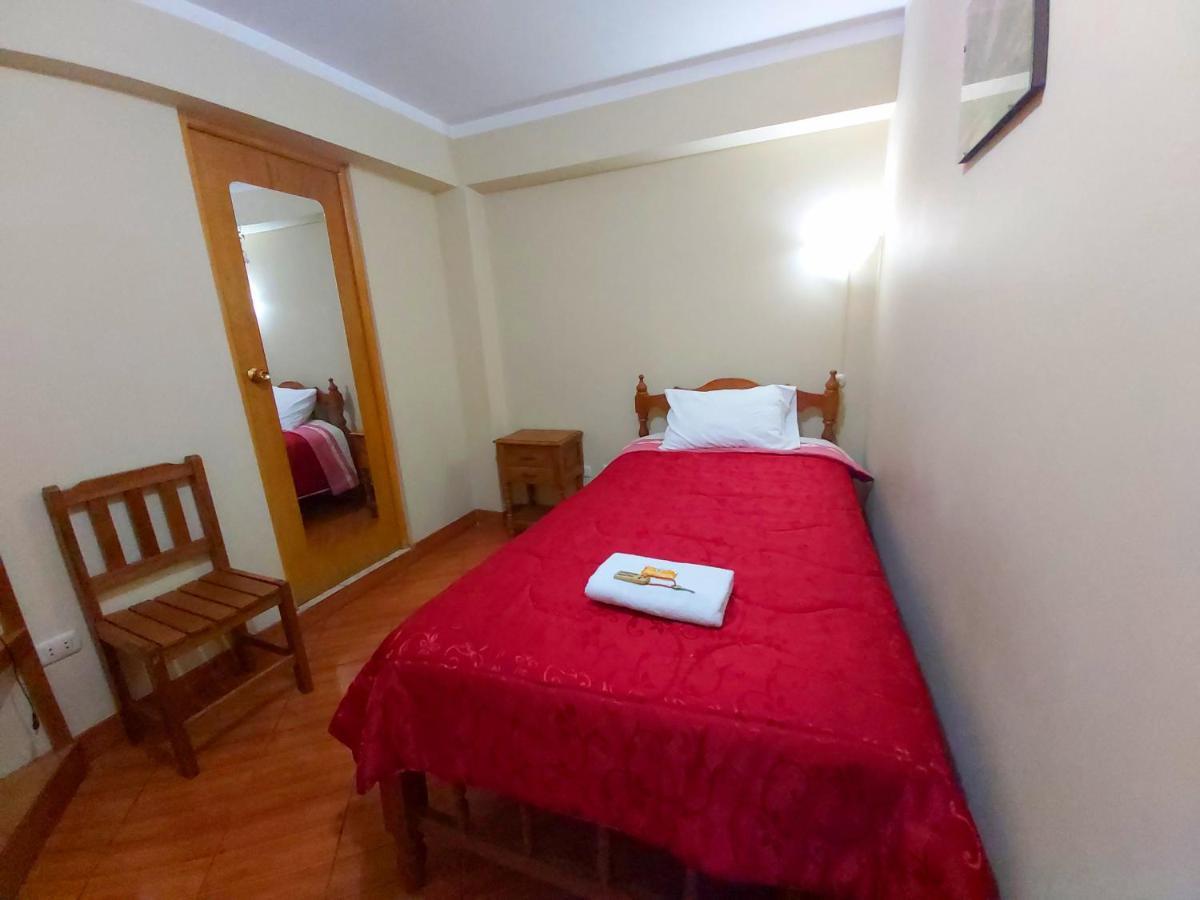 Lhotse Hostel B&B Уарас Екстер'єр фото