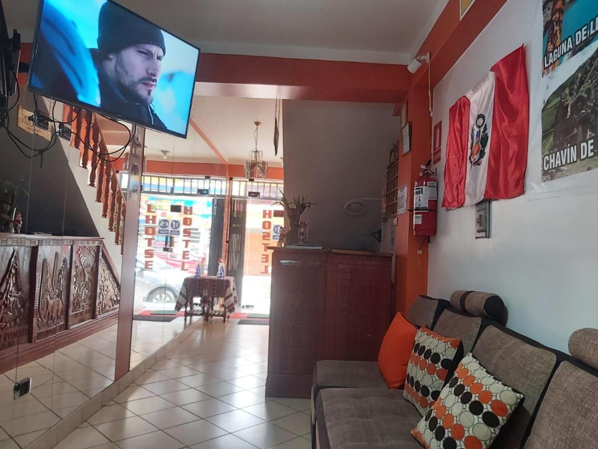 Lhotse Hostel B&B Уарас Екстер'єр фото