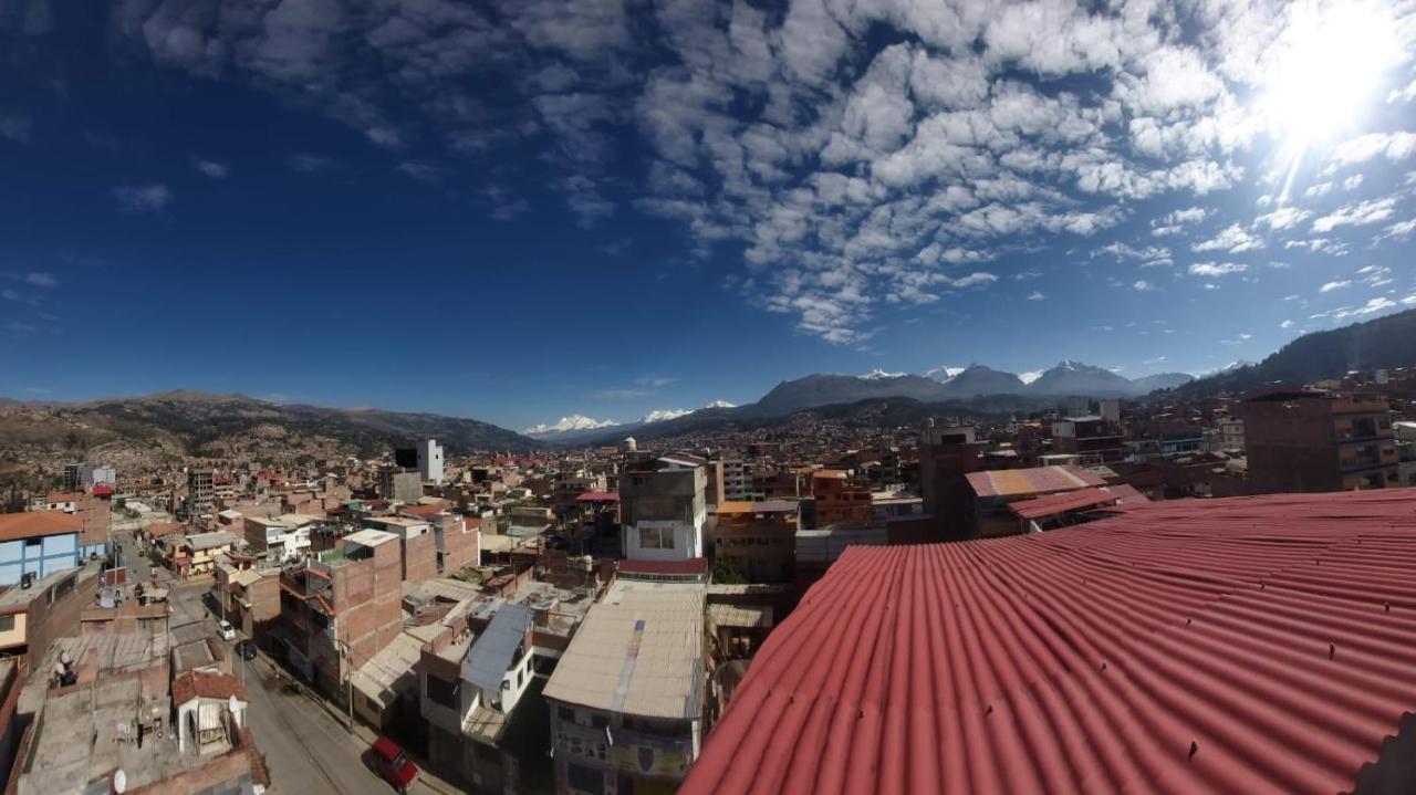 Lhotse Hostel B&B Уарас Екстер'єр фото