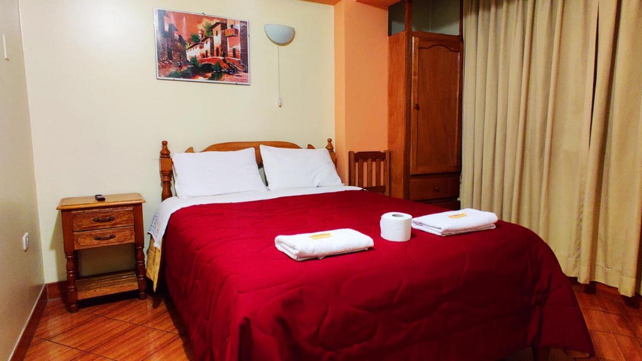 Lhotse Hostel B&B Уарас Екстер'єр фото