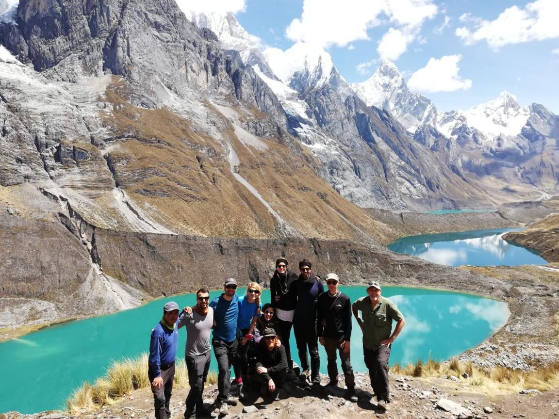 Lhotse Hostel B&B Уарас Екстер'єр фото